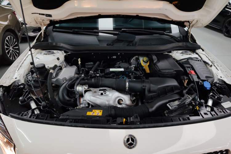 Used Mercedes-Benz GLA 2018 GLA 200 Sport Edition Engine Bay