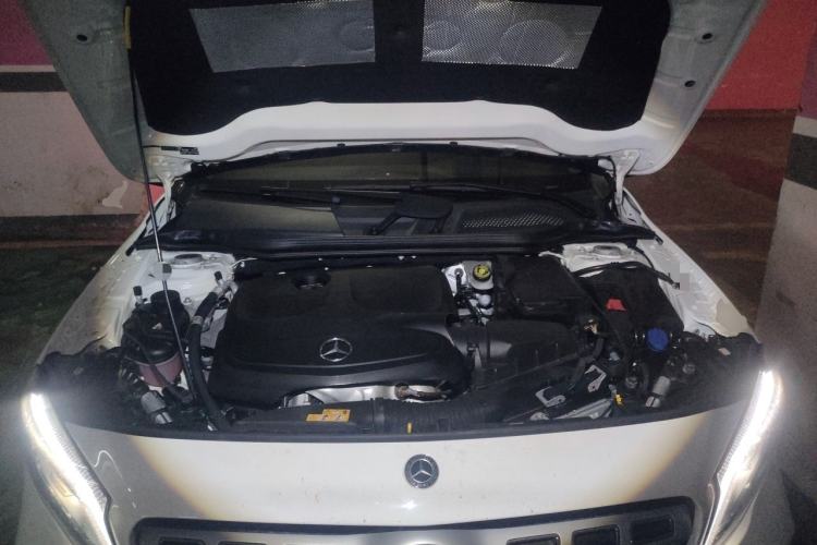Used Mercedes-Benz GLA 2018 GLA 200 Fashion Model Engine Bay