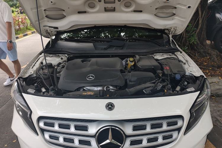 Used Mercedes-Benz GLA 2018 GLA 200 Sport Edition Engine Bay