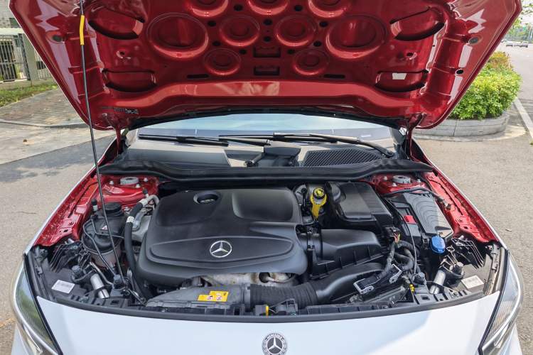 Used Mercedes-Benz GLA 2018 GLA 200 Sport Edition Engine Bay