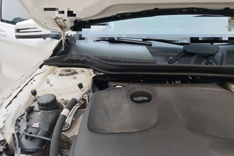 Used Mercedes-Benz GLA 2018 GLA 200 Fashion Model Engine Bay Right