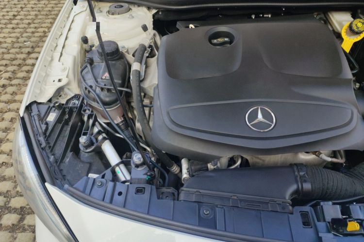 Used Mercedes-Benz GLA 2018 GLA 200 Fashion Model Engine Bay Right