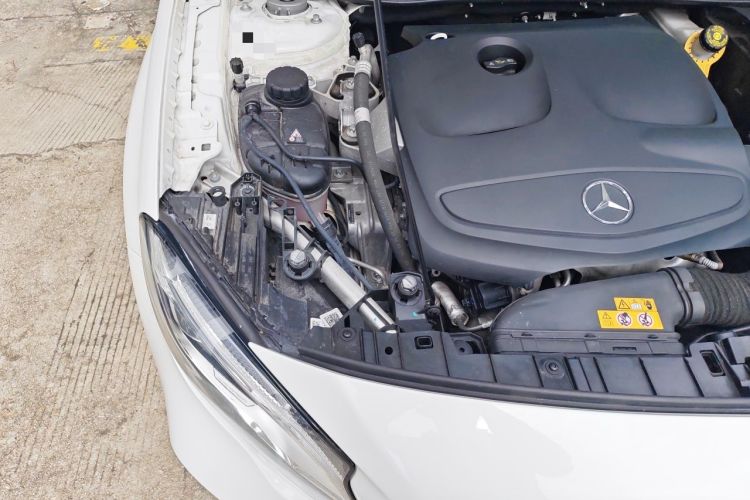 Used Mercedes-Benz GLA 2018 GLA 200 Fashion Model Engine Bay Right