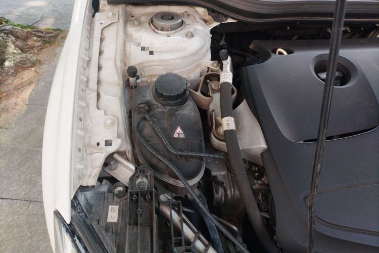 Used Mercedes-Benz GLA 2018 GLA 200 Fashion Model Engine Bay Right