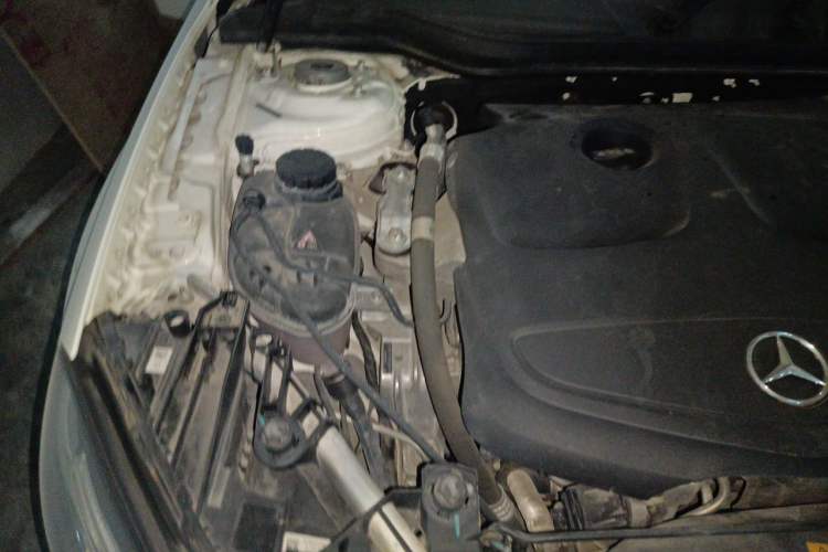 Used Mercedes-Benz GLA 2018 GLA 220 4MATIC Sport Edition Engine Bay Right