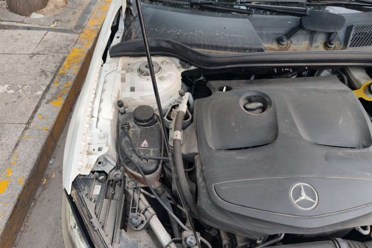 Used Mercedes-Benz GLA 2018 GLA 200 Fashion Model Engine Bay Right