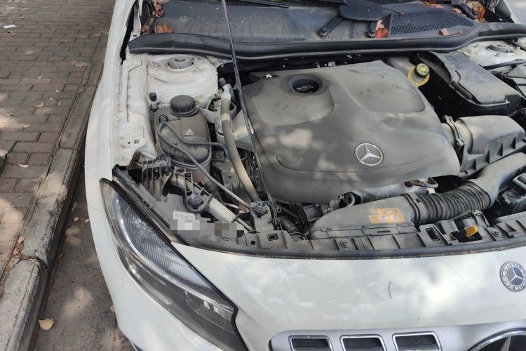 Used Mercedes-Benz GLA 2018 GLA 200 Sport Edition Engine Bay Right