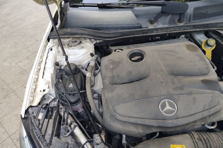 Used Mercedes-Benz GLA 2018 GLA 200 Fashion Model Engine Bay Right