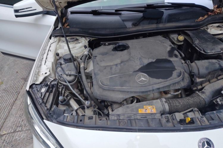Used Mercedes-Benz GLA 2018 GLA 200 Fashion Model Engine Bay Right