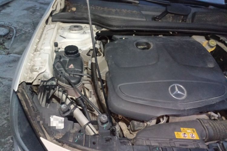 Used Mercedes-Benz GLA 2018 GLA 200 Sport Edition Engine Bay Right