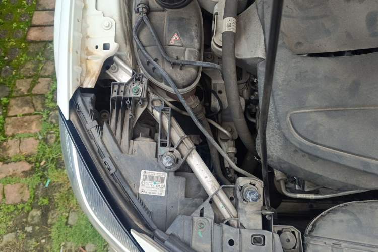 Used Mercedes-Benz GLA 2018 GLA 200 Sport Edition Engine Bay Right