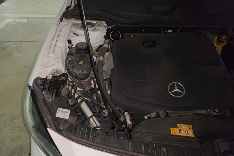 Used Mercedes-Benz GLA 2018 GLA 200 Sport Edition Engine Bay Right
