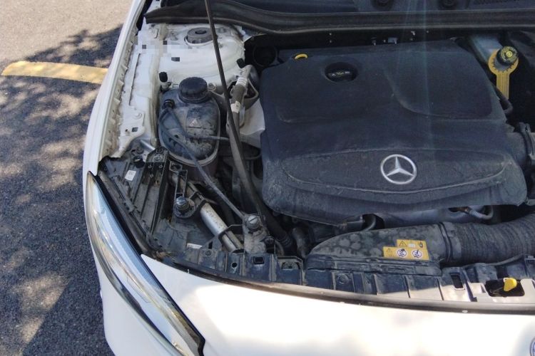 Used Mercedes-Benz GLA 2018 GLA 220 4MATIC Sport Edition Engine Bay Right