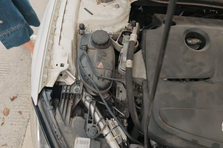 Used Mercedes-Benz GLA 2018 GLA 200 Sport Edition Engine Bay Right