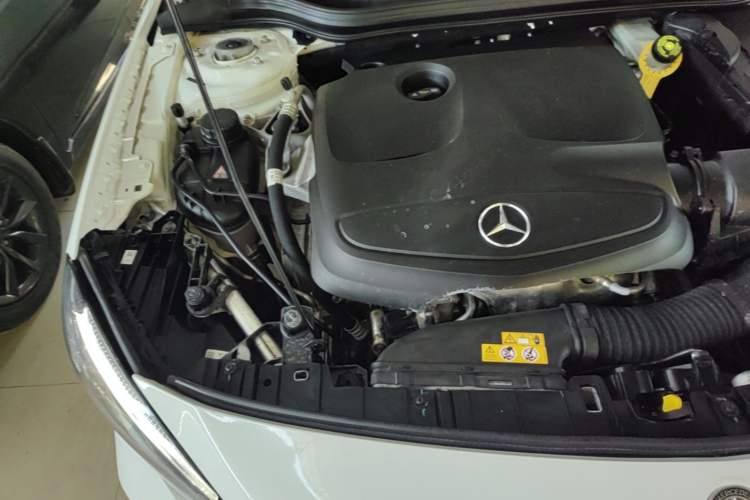 Used Mercedes-Benz GLA 2018 GLA 200 Fashion Model Engine Bay Right