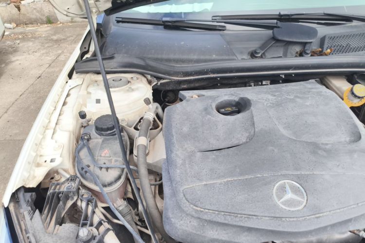 Used Mercedes-Benz GLA 2018 GLA 200 Sport Edition Engine Bay Right