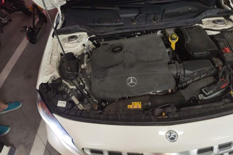 Used Mercedes-Benz GLA 2018 GLA 200 Sport Edition Engine Bay Right