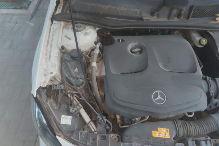 Used Mercedes-Benz GLA 2018 GLA 200 Sport Edition Engine Bay Right