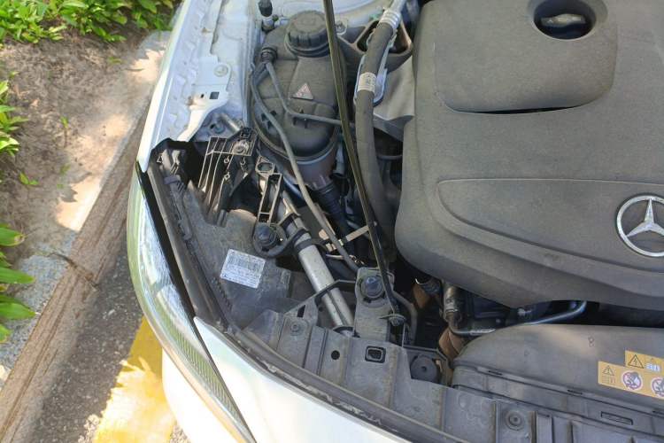 Used Mercedes-Benz GLA 2018 GLA 200 Sport Edition Engine Bay Right
