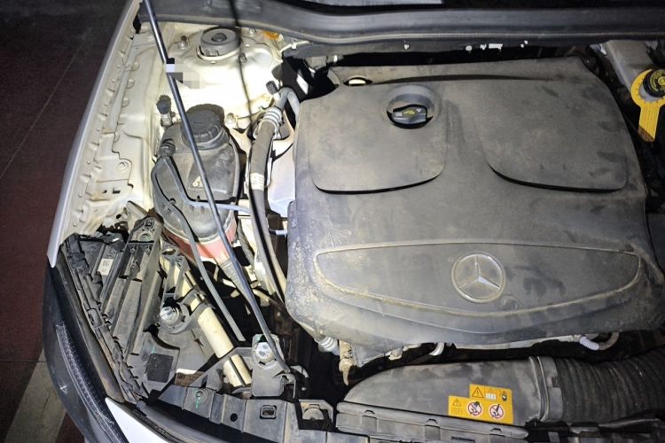 Used Mercedes-Benz GLA 2018 GLA 200 Fashion Model Engine Bay Right