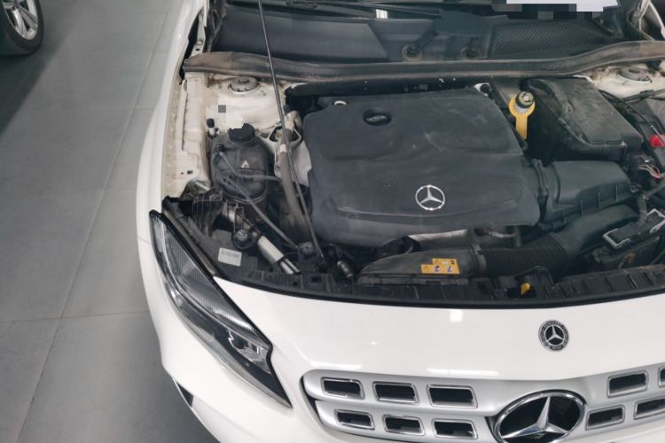 Used Mercedes-Benz GLA 2018 GLA 200 Sport Edition Engine Bay Right