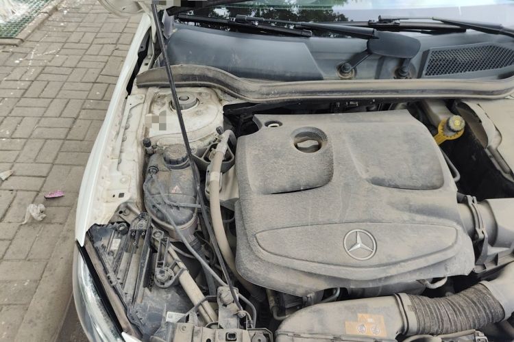 Used Mercedes-Benz GLA 2018 GLA 200 Fashion Model Engine Bay Right