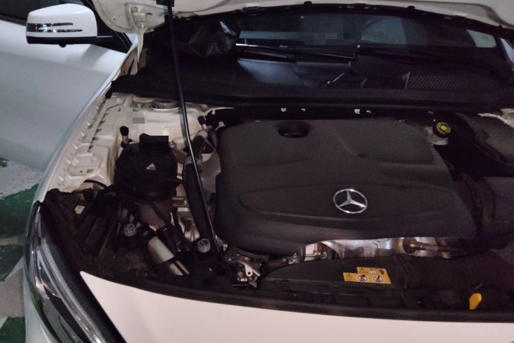Used Mercedes-Benz GLA 2018 GLA 200 Fashion Model Engine Bay Right