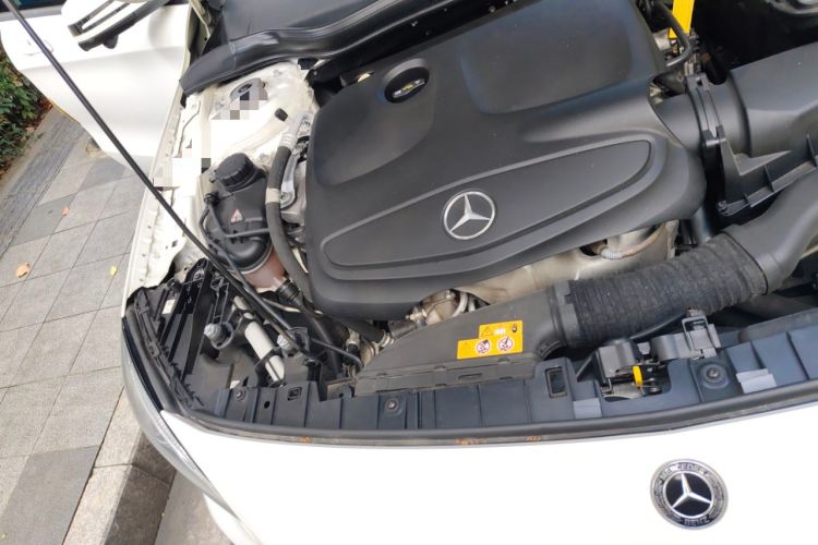 Used Mercedes-Benz GLA 2018 GLA 200 Fashion Model Engine Bay Right