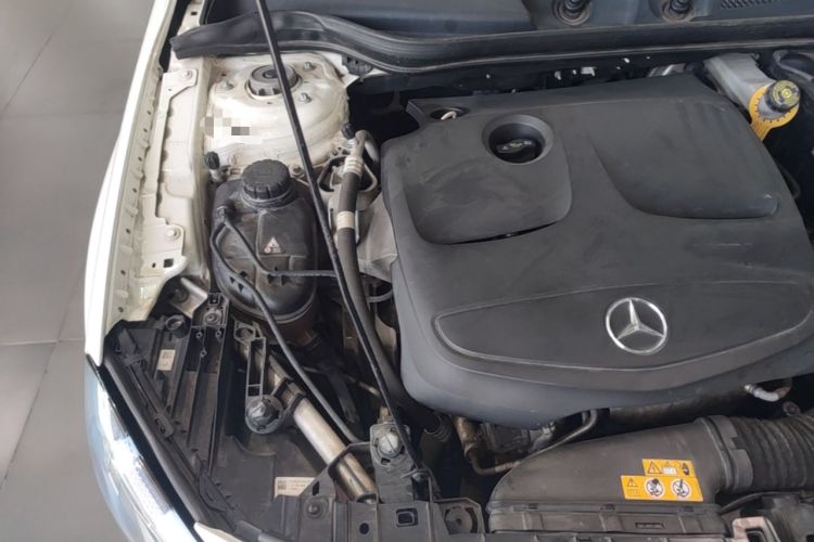 Used Mercedes-Benz GLA 2018 GLA 200 Fashion Model Engine Bay Right