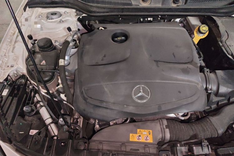 Used Mercedes-Benz GLA 2018 GLA 200 Fashion Model Engine Bay Right