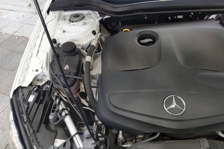 Used Mercedes-Benz GLA 2018 GLA 220 4MATIC Sport Edition Engine Bay Right