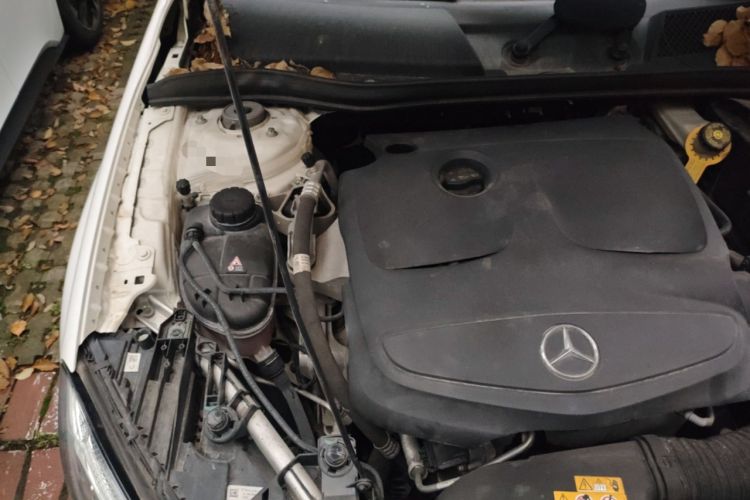 Used Mercedes-Benz GLA 2018 GLA 220 4MATIC Sport Edition Engine Bay Right