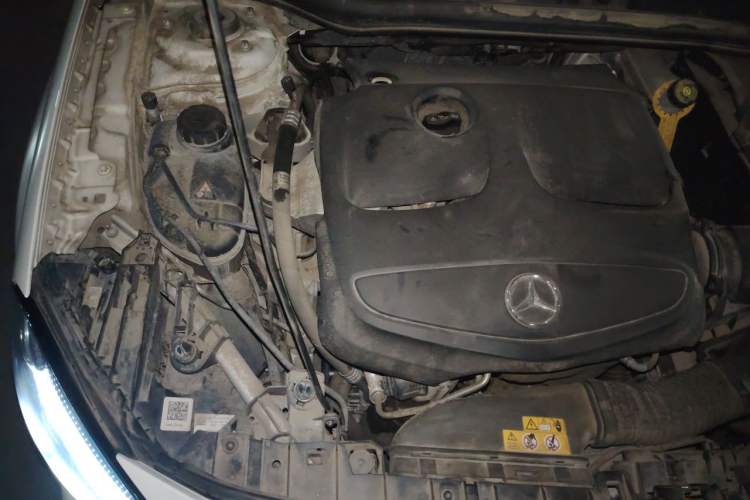Used Mercedes-Benz GLA 2018 GLA 200 Fashion Model Engine Bay Right