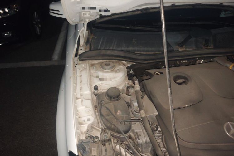Used Mercedes-Benz GLA 2018 GLA 200 Fashion Model Engine Bay Right