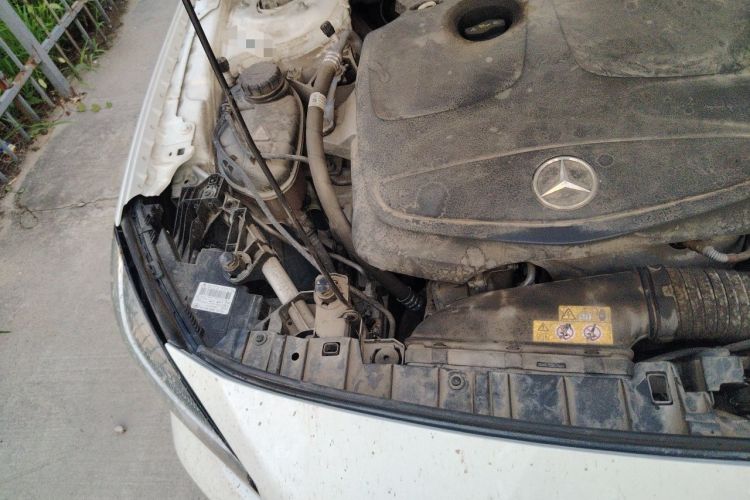 Used Mercedes-Benz GLA 2018 GLA 200 Sport Edition Engine Bay Right