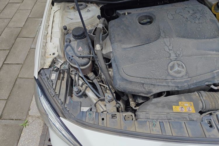 Used Mercedes-Benz GLA 2018 GLA 200 Fashion Model Engine Bay Right