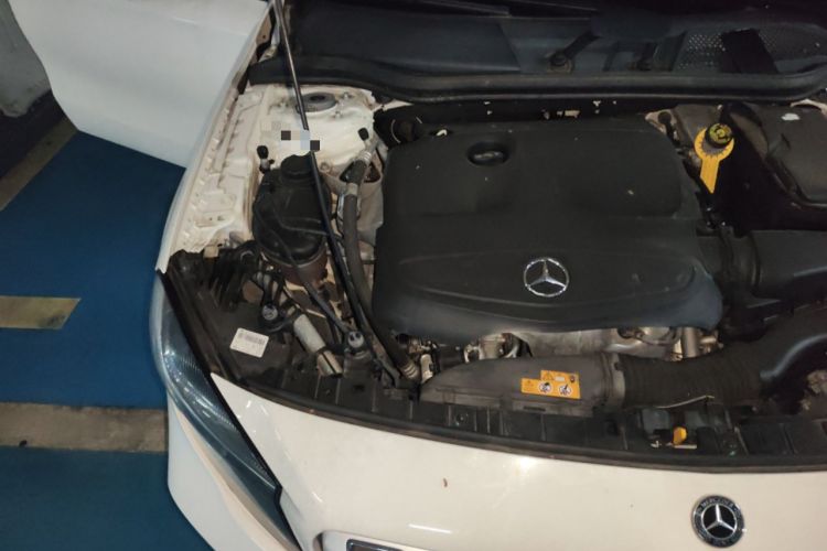 Used Mercedes-Benz GLA 2018 GLA 200 Sport Edition Engine Bay Right