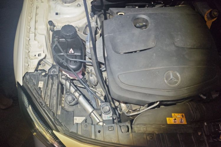 Used Mercedes-Benz GLA 2018 GLA 200 Fashion Model Engine Bay Right