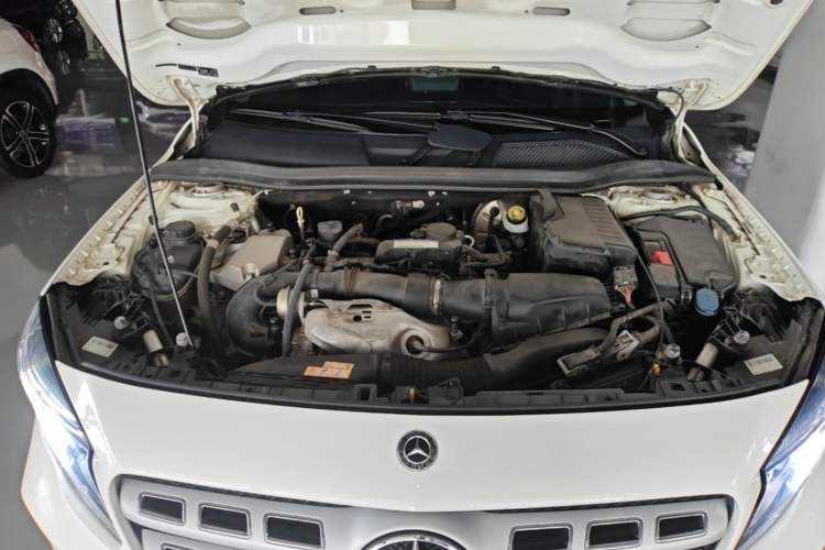 Used Mercedes-Benz GLA 2018 GLA 200 Sport Edition Engine Bay