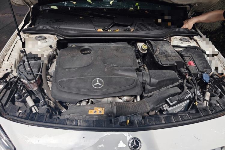 Used Mercedes-Benz GLA 2018 GLA 200 Fashion Model Engine Bay