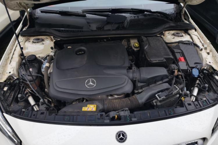 Used Mercedes-Benz GLA 2018 GLA 200 Fashion Model Engine Bay
