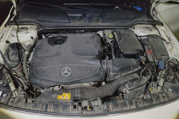 Used Mercedes-Benz GLA 2018 GLA 200 Fashion Model Engine Bay