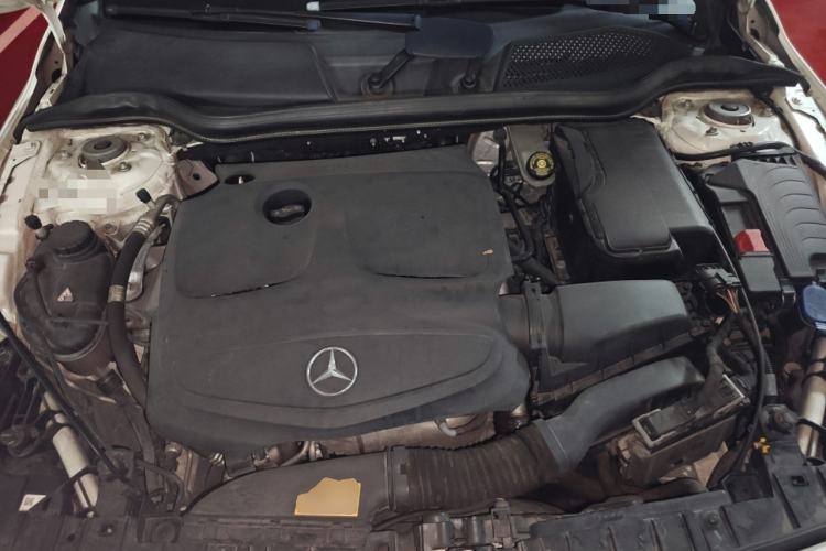 Used Mercedes-Benz GLA 2018 GLA 200 Fashion Model Engine Bay