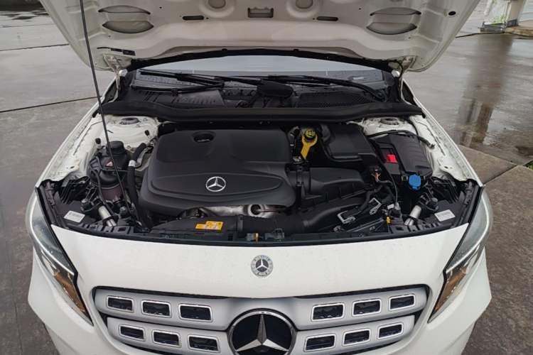 Used Mercedes-Benz GLA 2018 GLA 200 Sport Edition Engine Bay