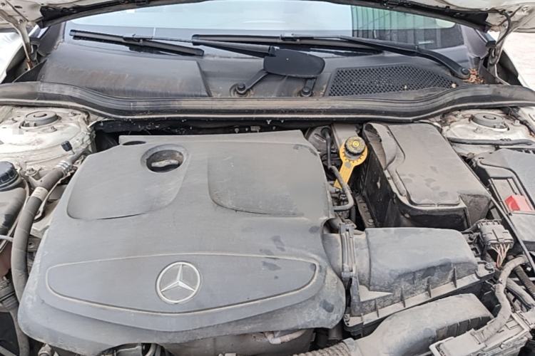 Used Mercedes-Benz GLA 2018 GLA 220 4MATIC Sport Edition Engine Bay