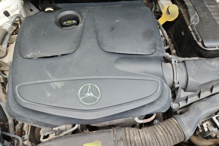 Used Mercedes-Benz GLA 2018 GLA 200 Fashion Model Engine Bay