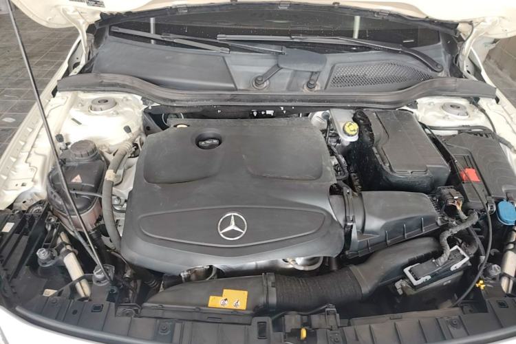 Used Mercedes-Benz GLA 2018 GLA 200 Fashion Model Engine Bay
