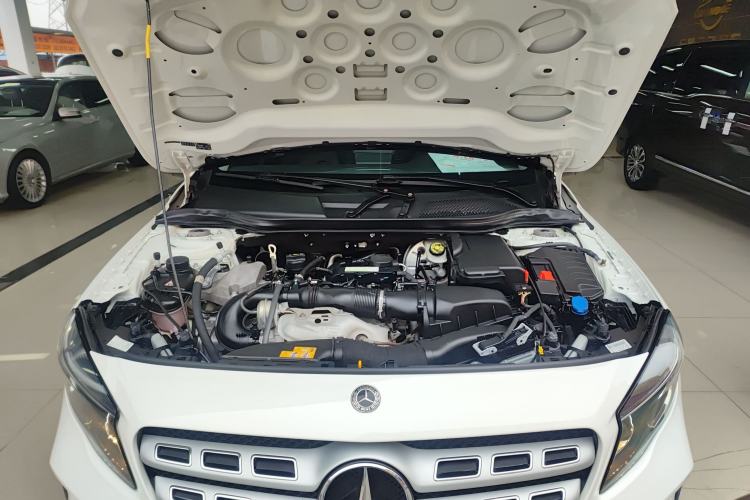 Used Mercedes-Benz GLA 2018 GLA 200 Sport Edition Engine Bay