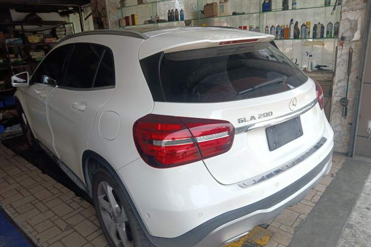 Used Mercedes-Benz GLA 2018 GLA 200 Sport Edition Exterior 2