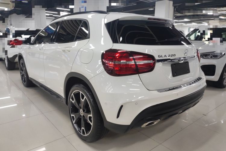 Used Mercedes-Benz GLA 2018 GLA 220 4MATIC Sport Edition Exterior 2